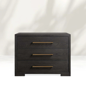  Три - ночной стол в ящике 