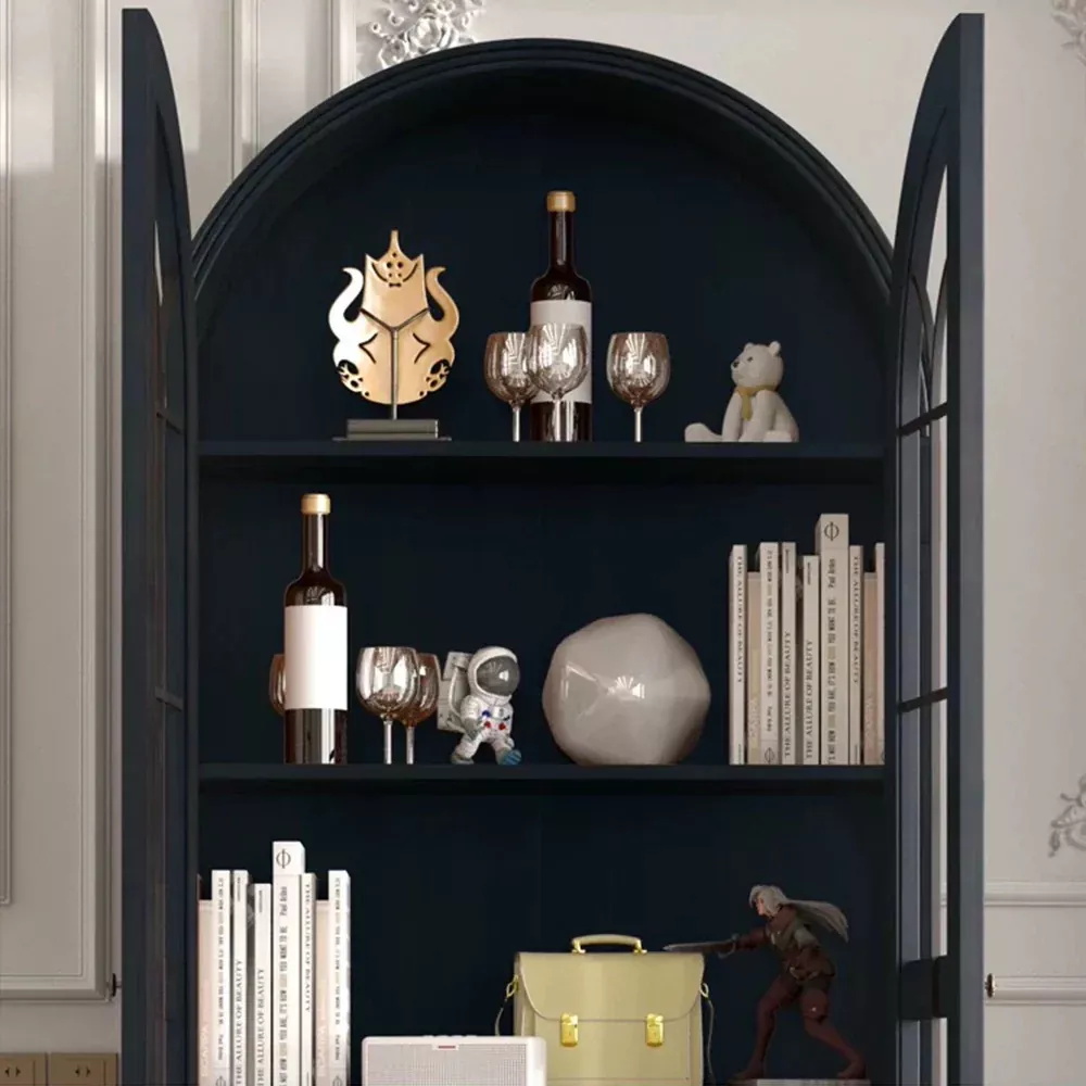 Книжный шкаф