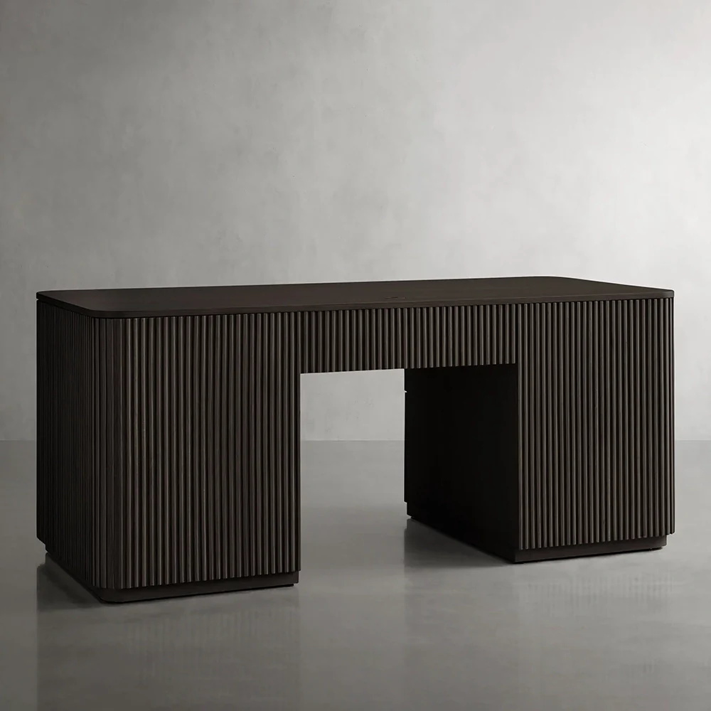 Стол написания дуба