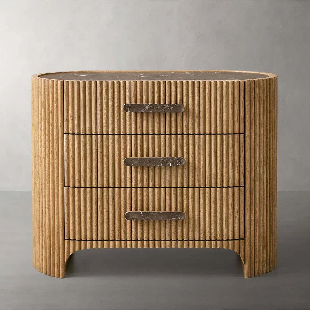 Стильная мраморная столовая с ретро ребристым рисунком