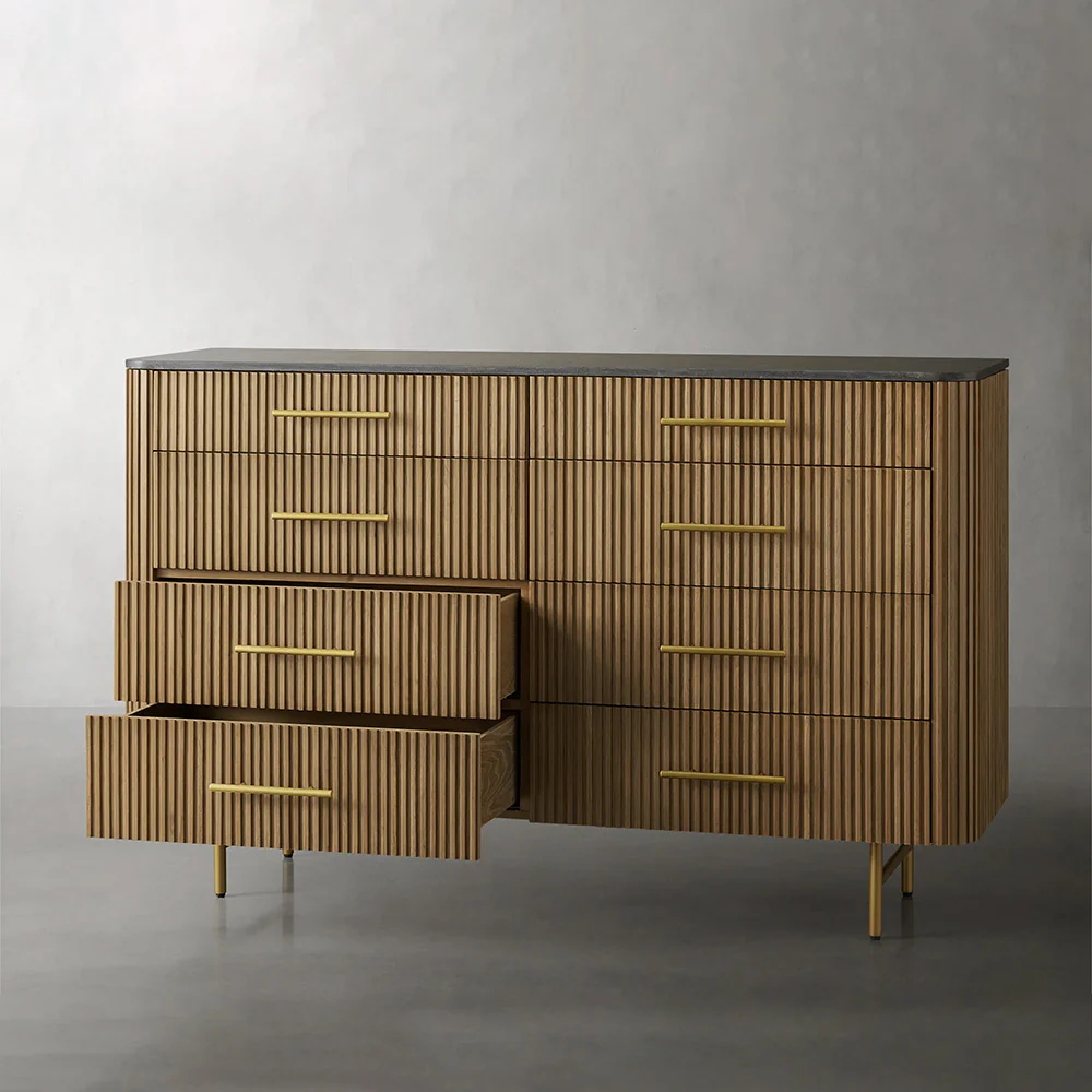 Комод/Дубовый ящик