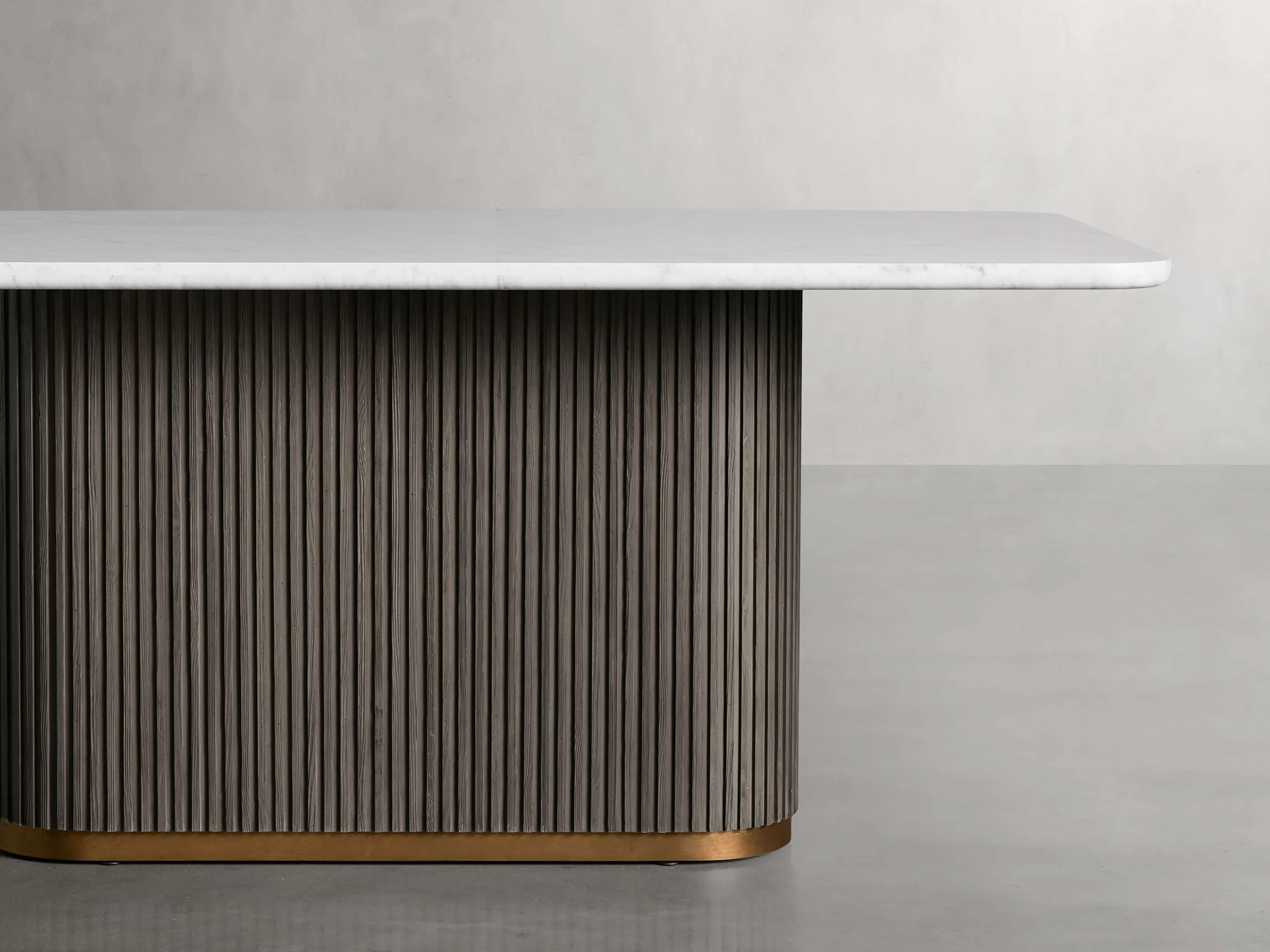 Столовый стол Финнли