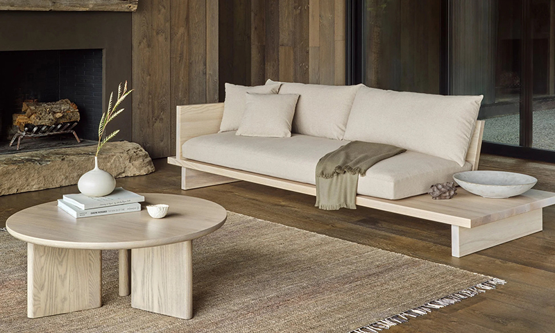 Диван с твердым деревом является вечным и роскошным дополнением к любой гостиной. Этот диван, созданный из высококачественного твердого древесины, сочетает в себе долговечность, комфорт и стиль, чтобы создать центр в вашем жилом пространстве. 