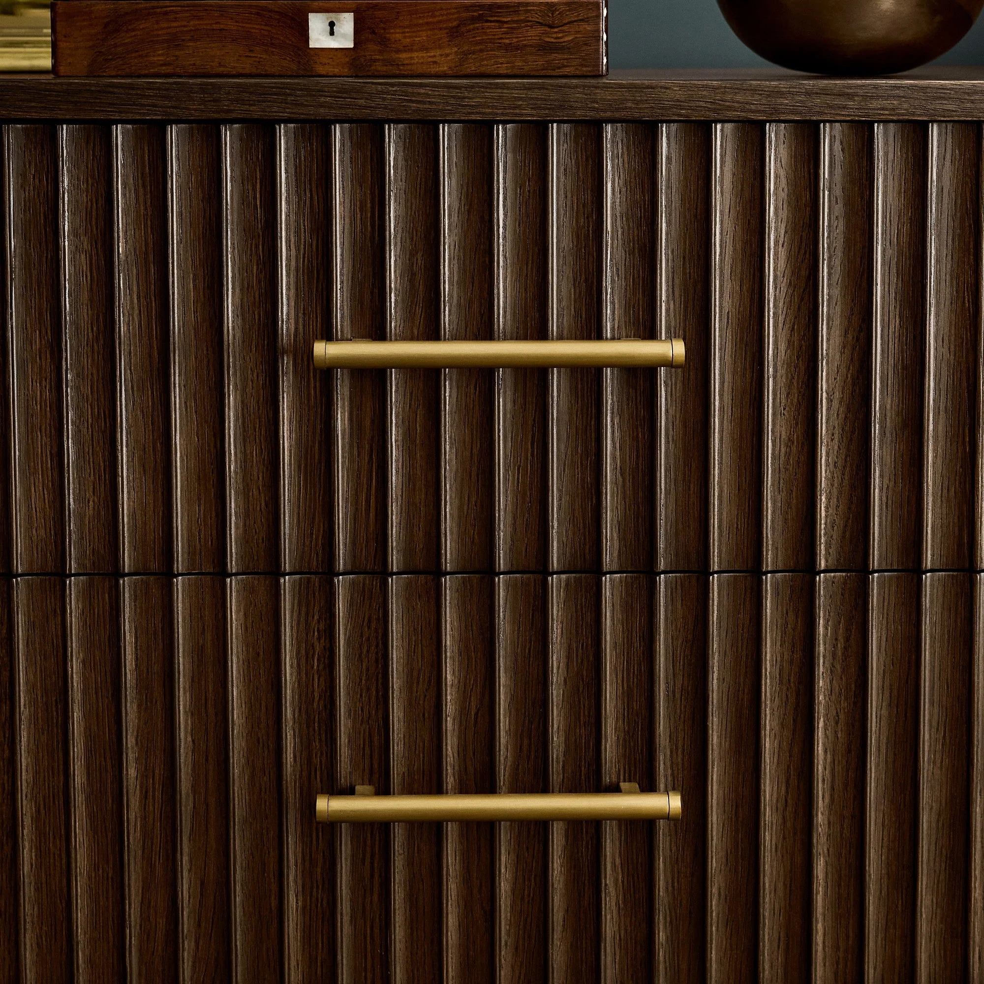  Просто 6-драуэр-комод