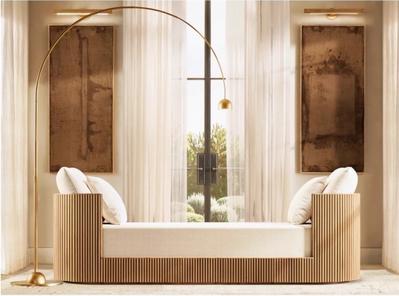 Французская гостиная в конце кровати