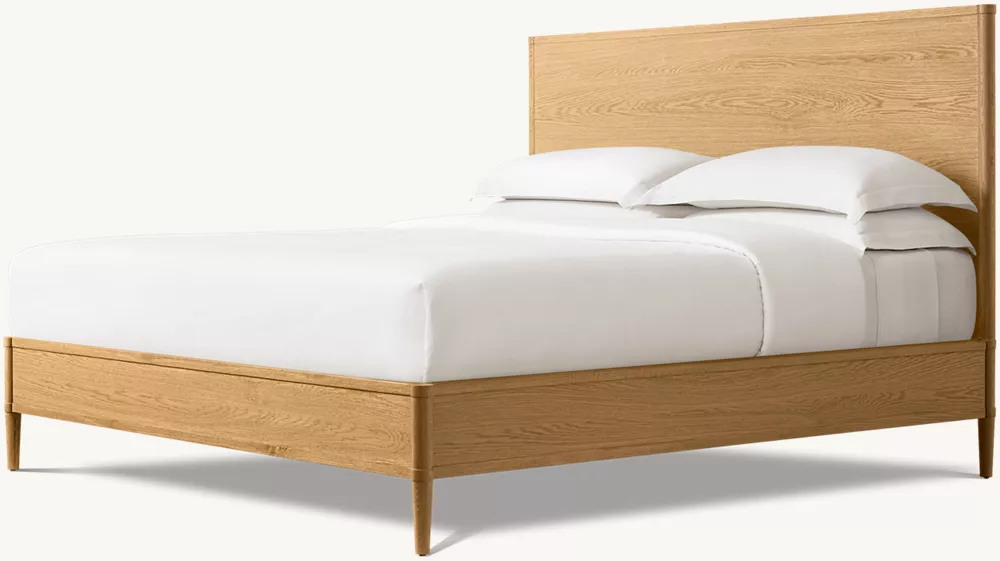 Кровать из светлого дуба