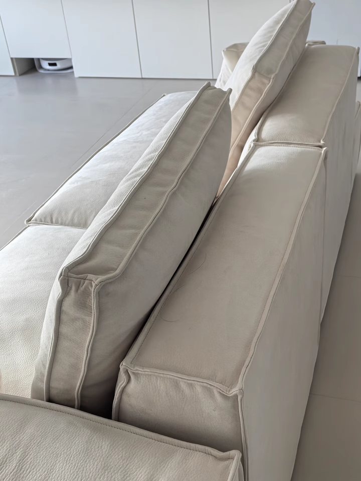 Тканевый диван