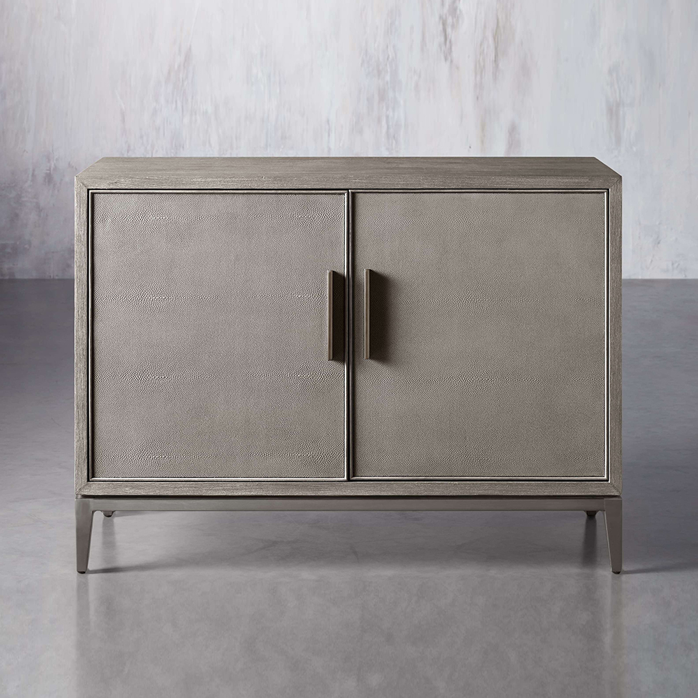 Деревянный шкаф для обуви