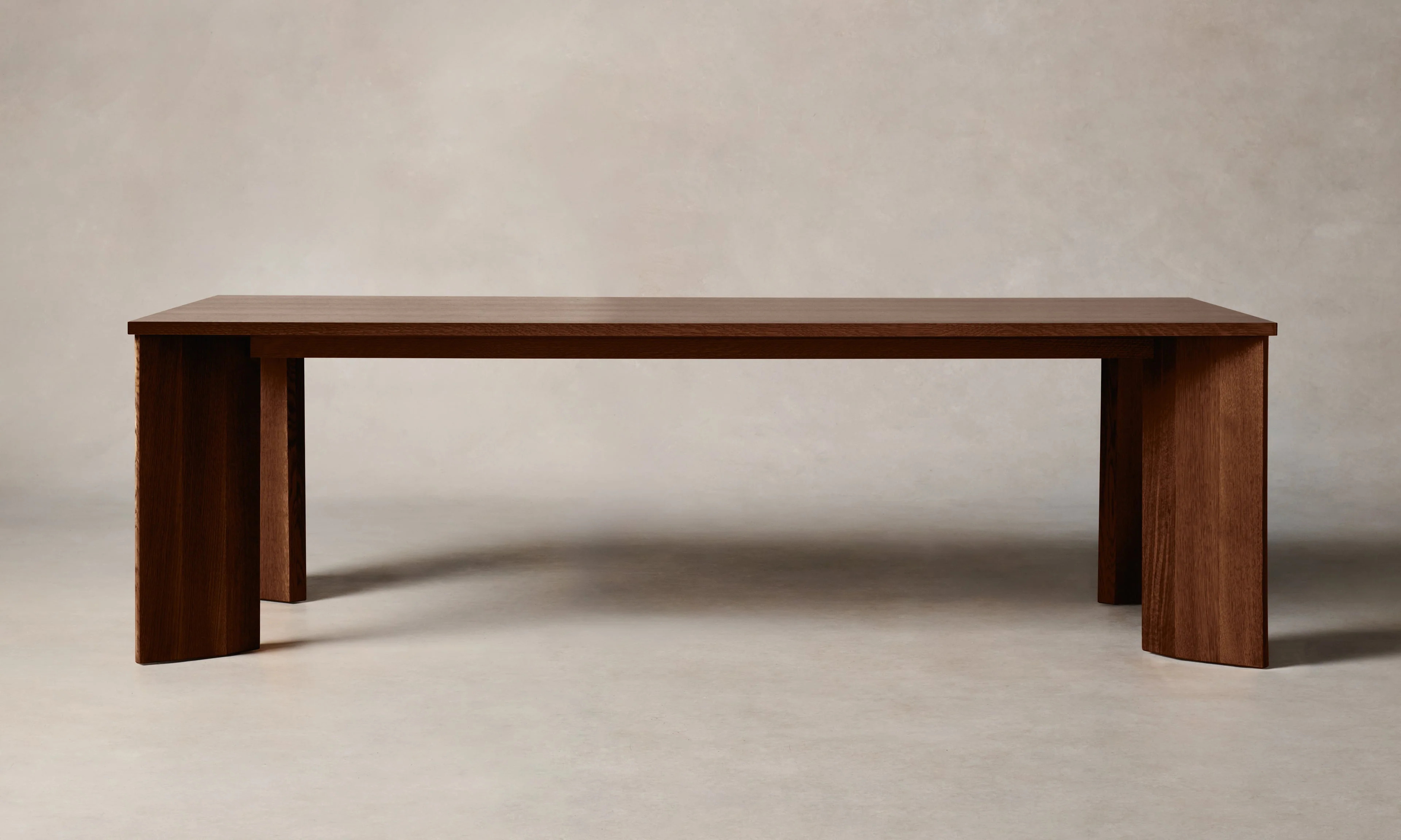 Прямоугольный обеденный стол Finnley Oak