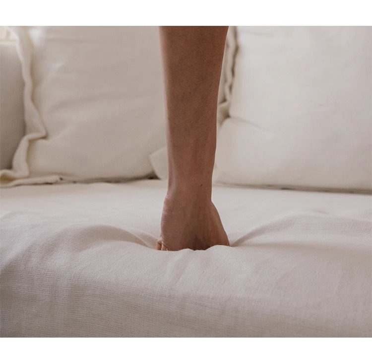 Гостиная сердечная гостиная диван