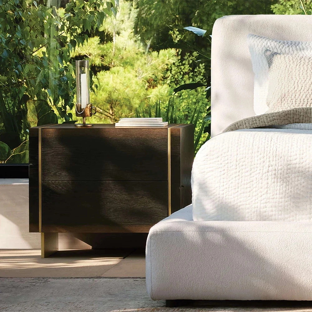 Прикроватная таблица